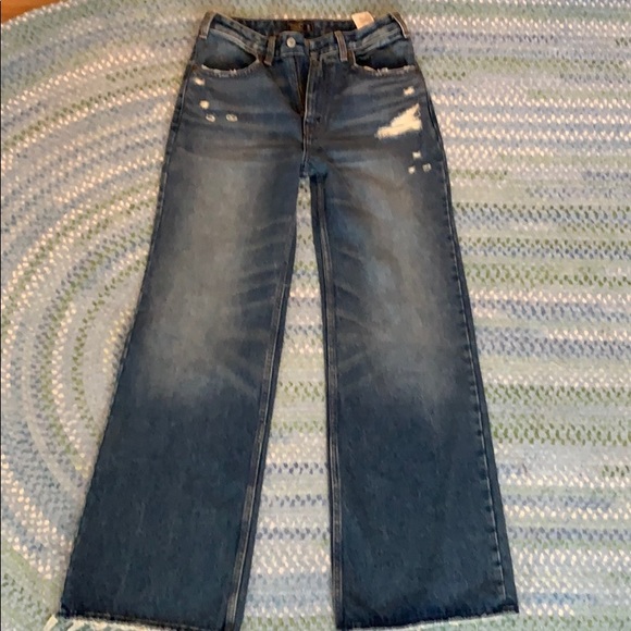 Abercrombie and Fitch Annie High rise wide leg - Picture 2 of 4